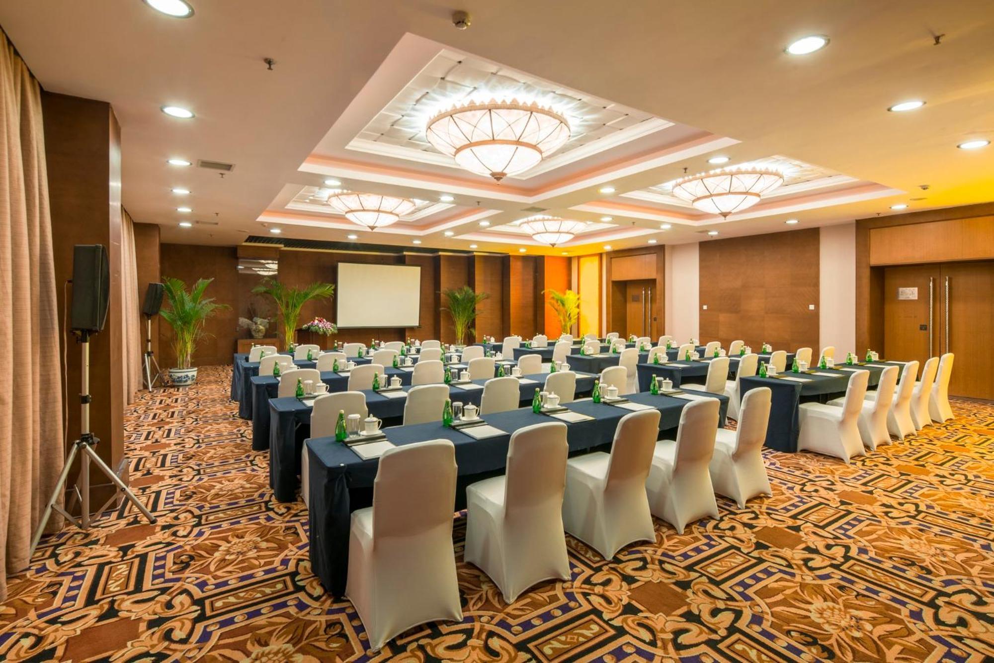 Holiday Inn Chengdu Century City-Easttower Extérieur photo